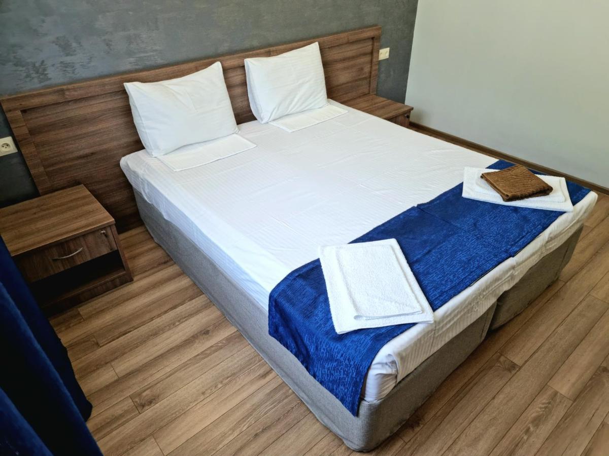Nobi Guest House Gagra Bagian luar foto