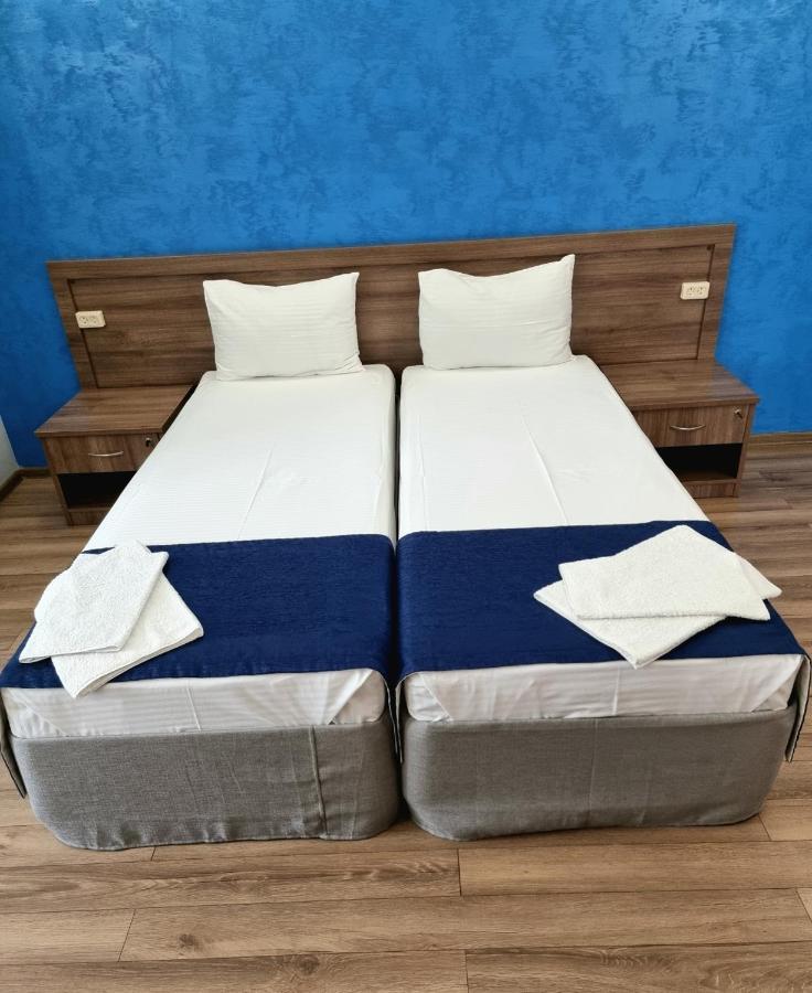 Nobi Guest House Gagra Bagian luar foto