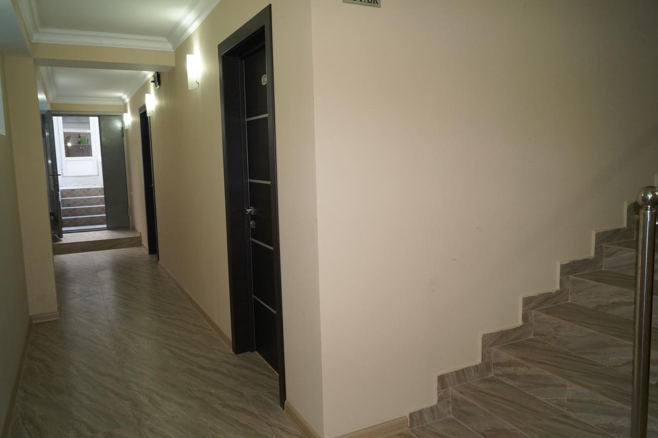 Nobi Guest House Gagra Bagian luar foto