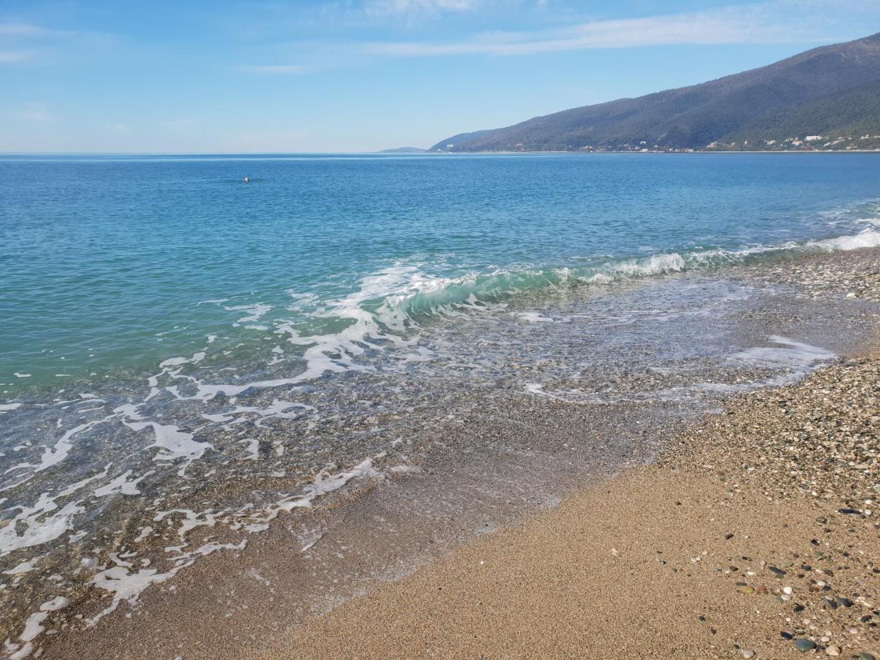 Nobi Guest House Gagra Bagian luar foto